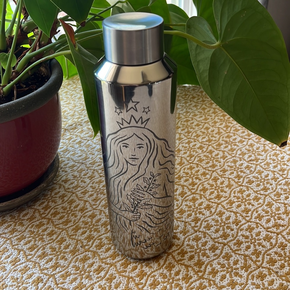 Starbucks 20 fl oz container